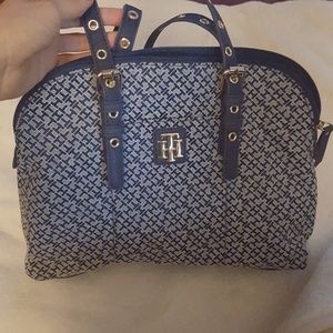 Navy blue Tommy Hilfiger purse